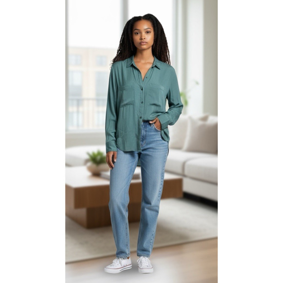 A New Day Silky Dark Green Button Front Shirt Sz M Long-Sleeve Blouse Pockets - Picture 2 of 6